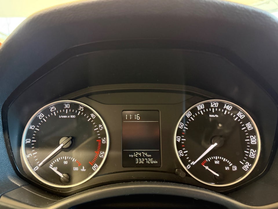 Skoda Octavia 1,6 TDi 105 Elegance 5d