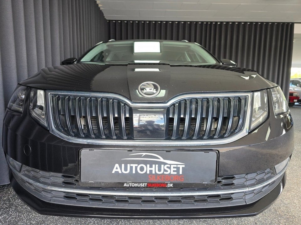 Skoda Octavia 2,0 TDi 150 Style Combi DSG 5d