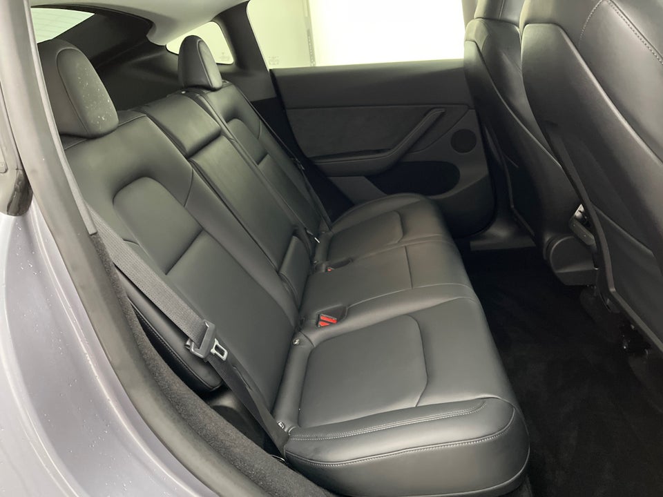 Tesla Model Y Long Range RWD 5d