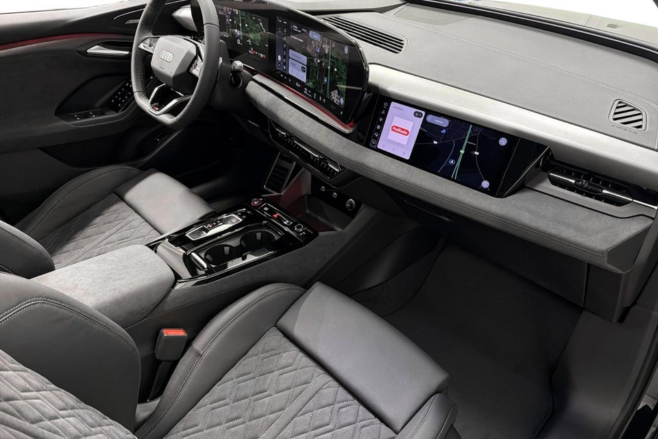 Audi SQ6 e-tron quattro 5d