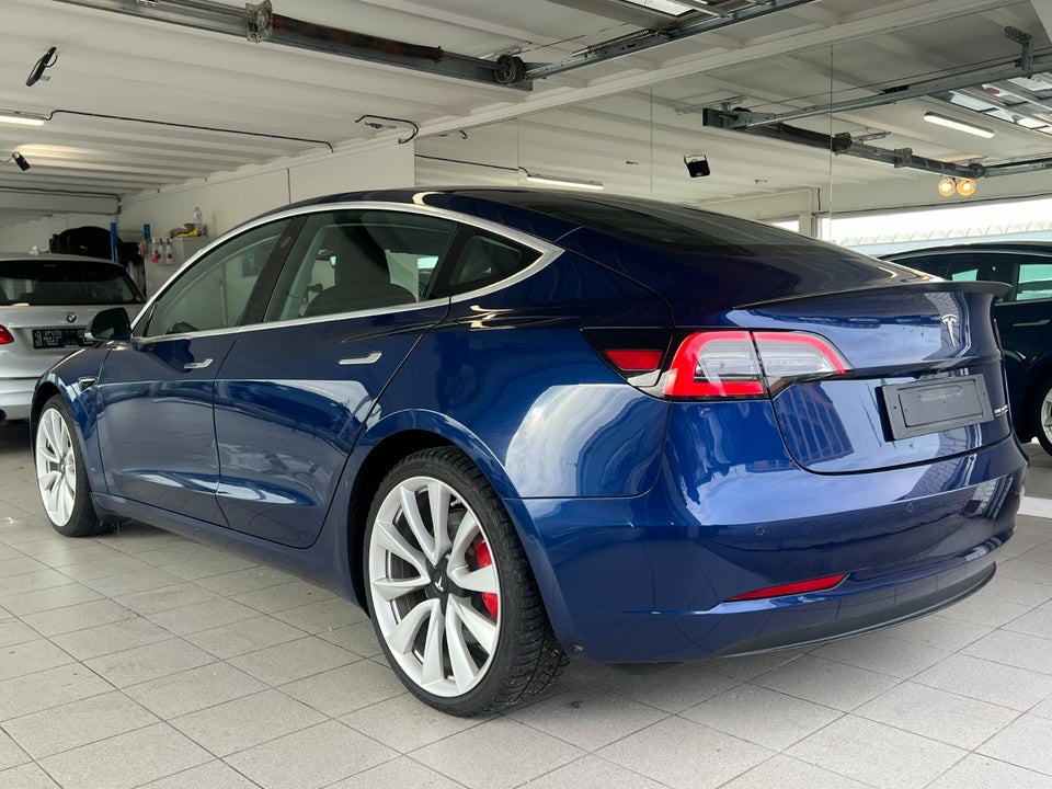 Tesla Model 3 Performance AWD 4d