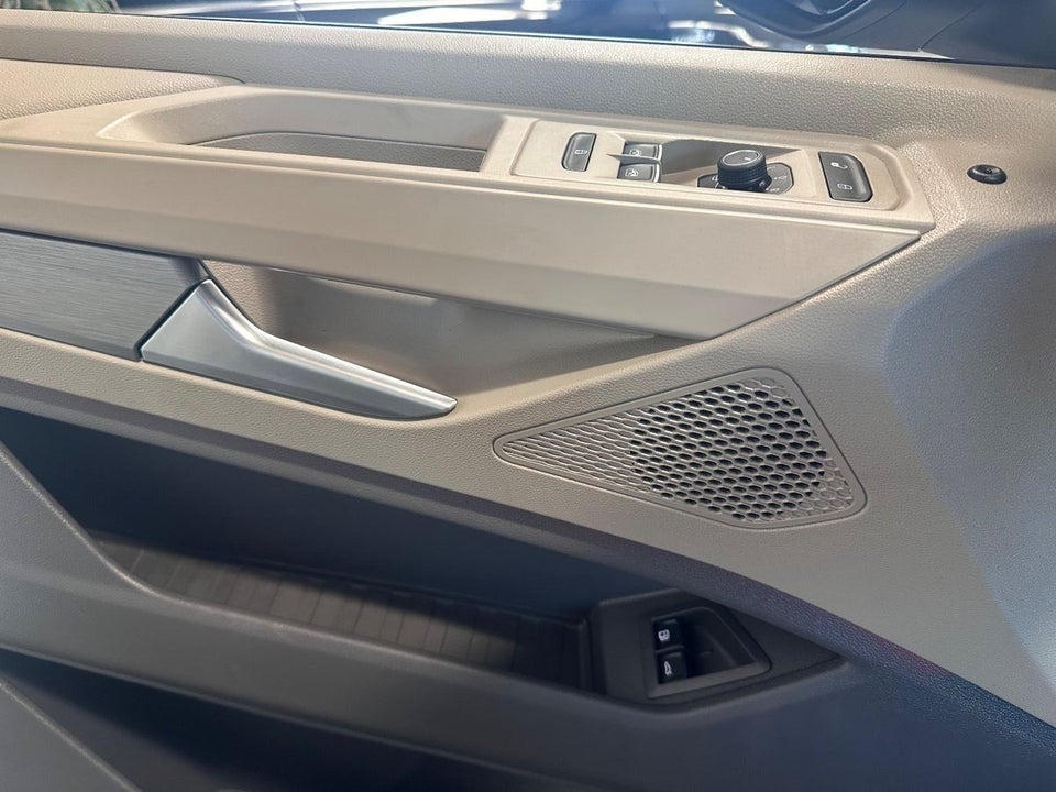 VW Multivan 1,4 eHybrid Life DSG kort