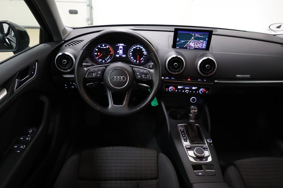 Audi A3 40 TFSi Sport S-tr. 4d