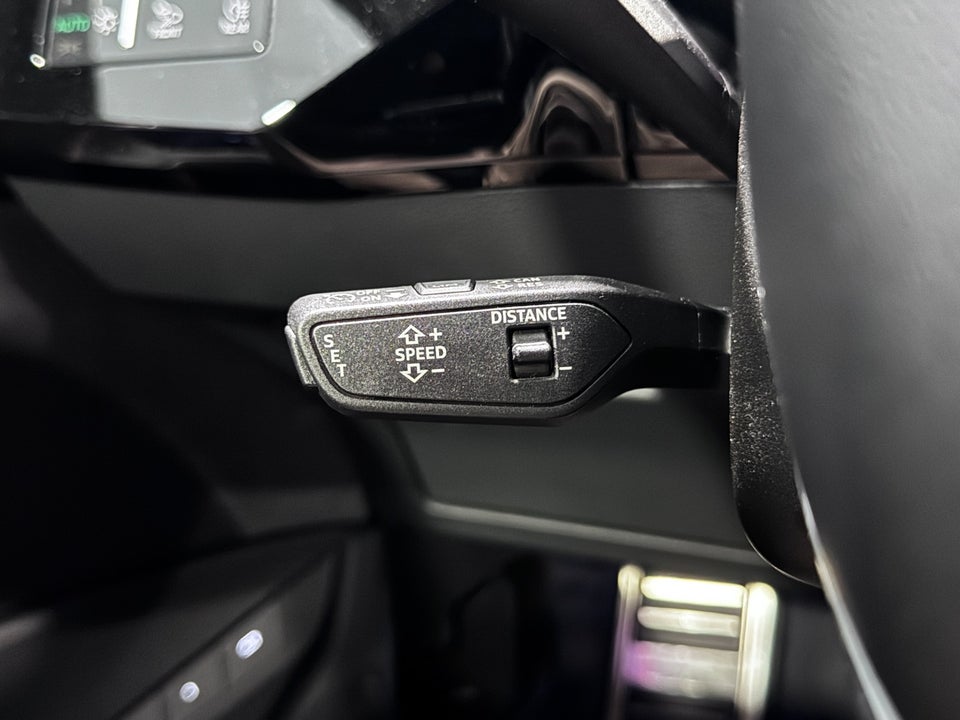 Audi Q8 e-tron 55 Advanced S-line quattro 5d