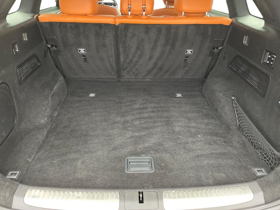 Xpeng G9 Performance 5d