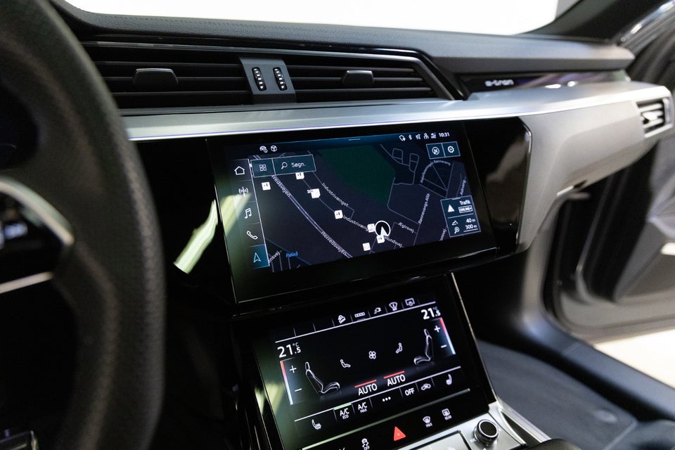 Audi Q8 e-tron 55 Advanced S-line quattro 5d