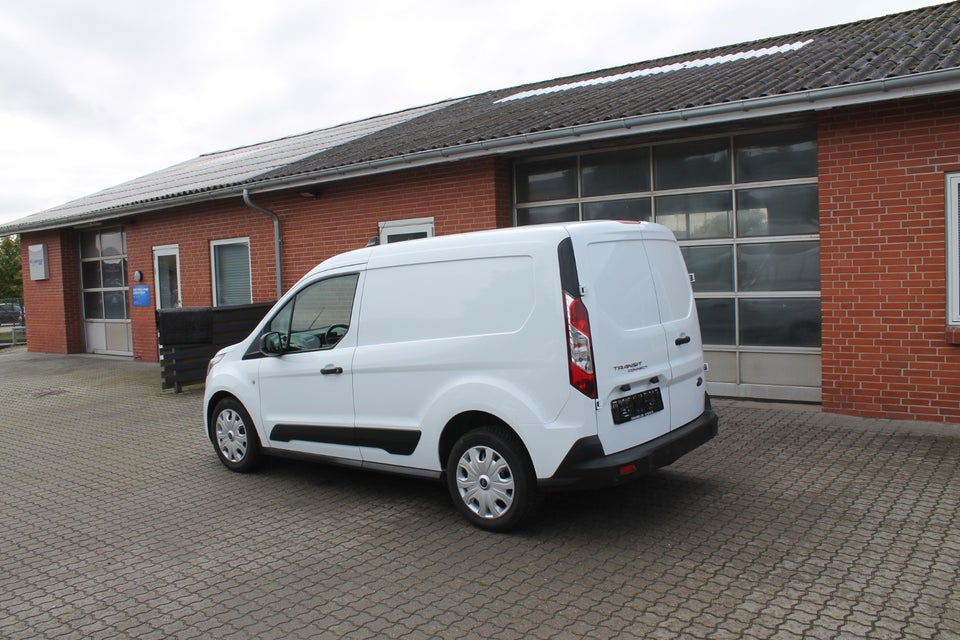 Ford Transit Connect 1,5 EcoBlue Active kort