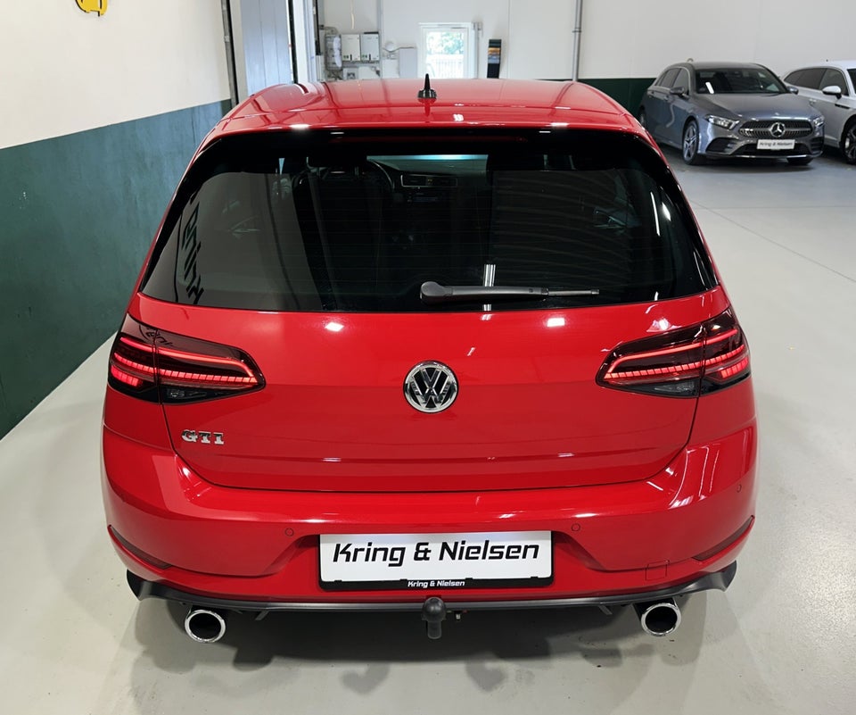 VW Golf VII 2,0 GTi DSG 5d