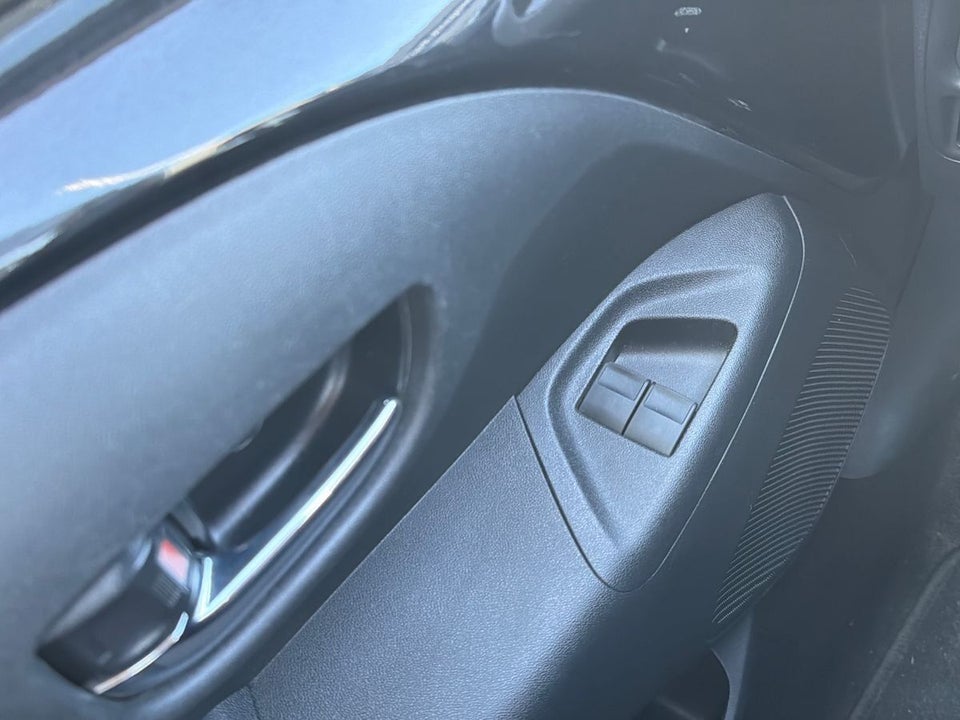 Peugeot 108 1,0 e-VTi 72 Allure+ 5d