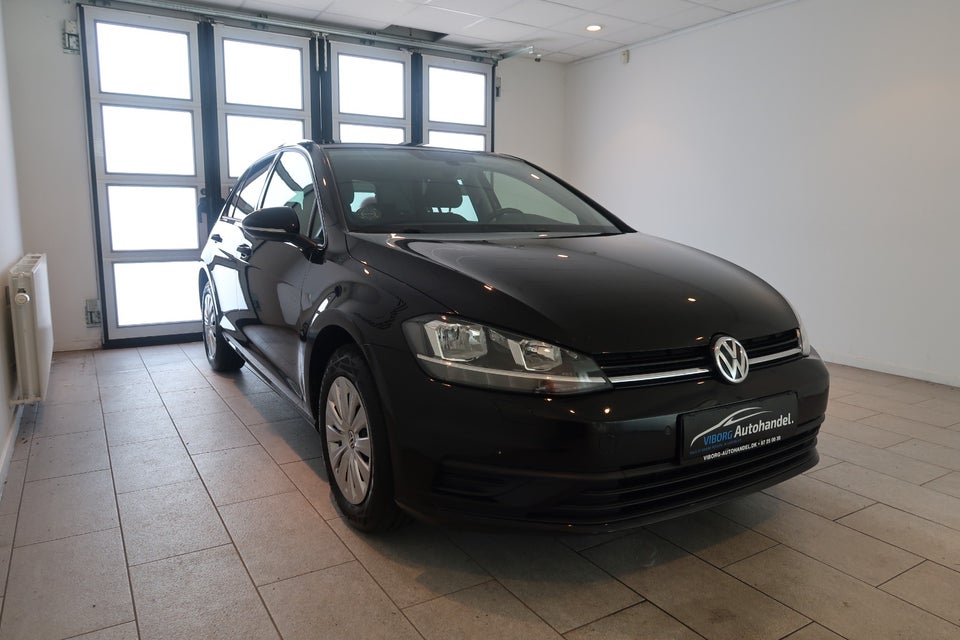 VW Golf VII 1,0 TSi 85 Trendline 5d