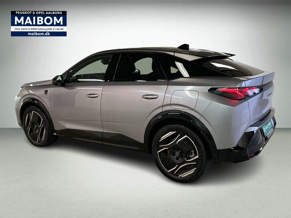 Peugeot e-3008 77 GT Pack 5d