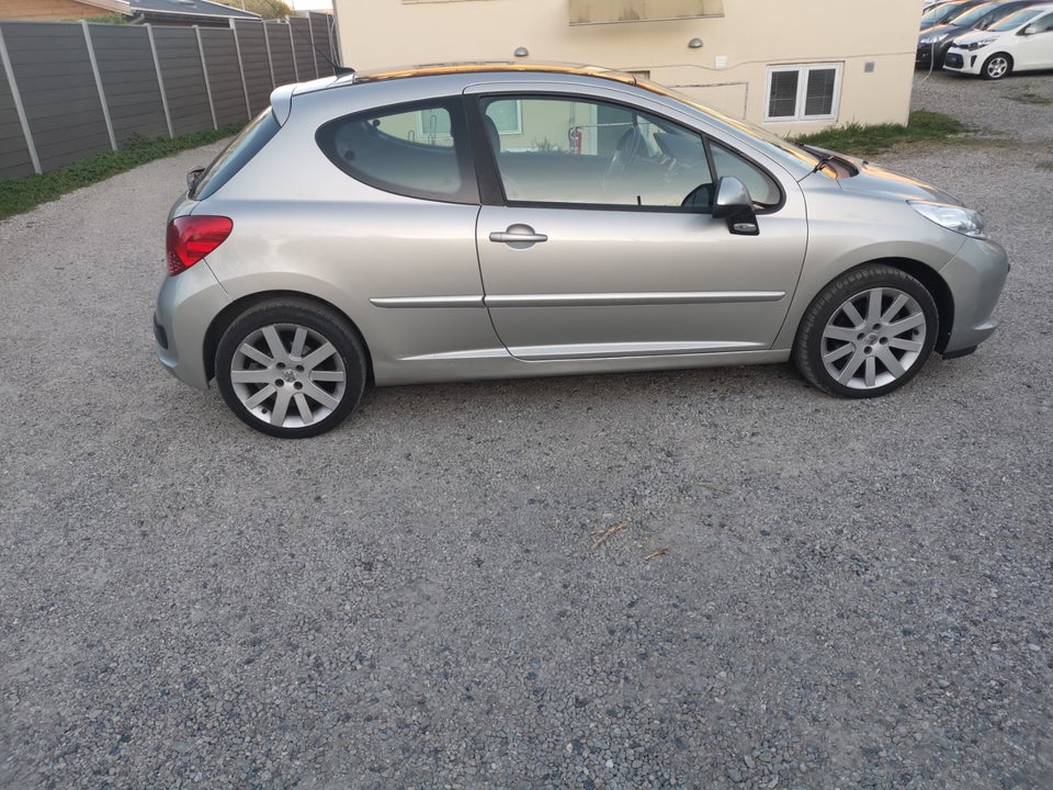 Peugeot 207 1,6 GT 3d