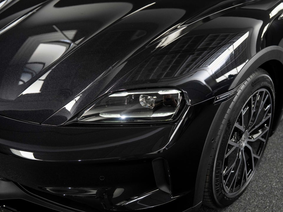 Porsche Taycan 4 Performance+ Cross Turismo 5d