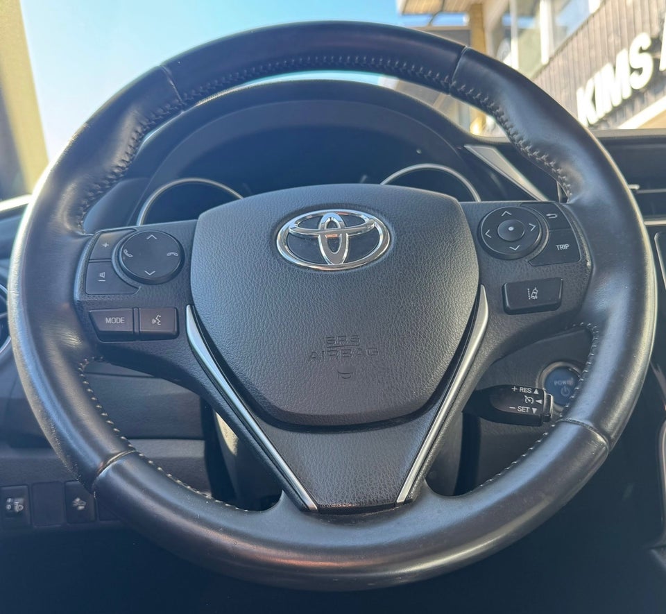 Toyota Auris 1,8 Hybrid H3 Touring Sports CVT 5d