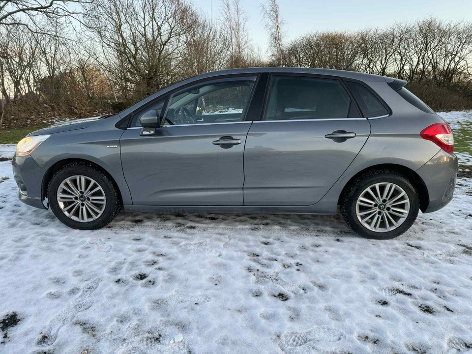 Citroën C4 2,0 HDi 150 Exclusive 5d