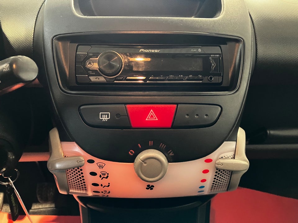 Toyota Aygo 1,0 VVT-i T1 5d