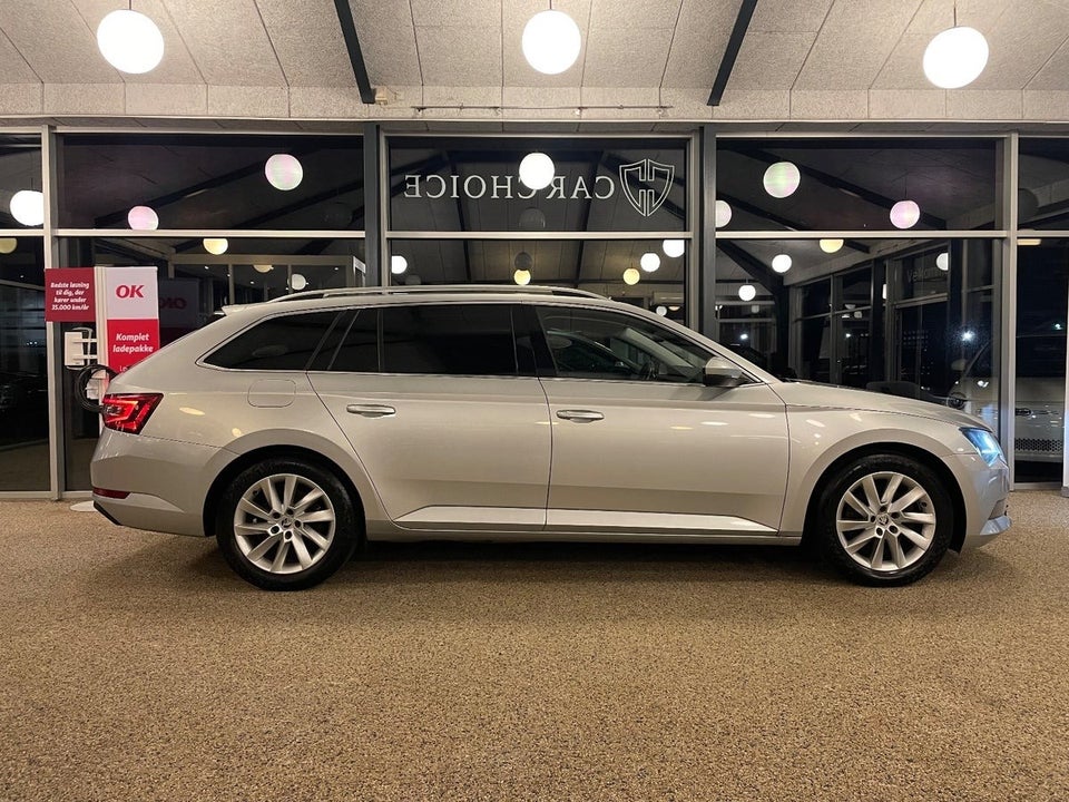 Skoda Superb 2,0 TDi 150 Style Combi DSG 5d