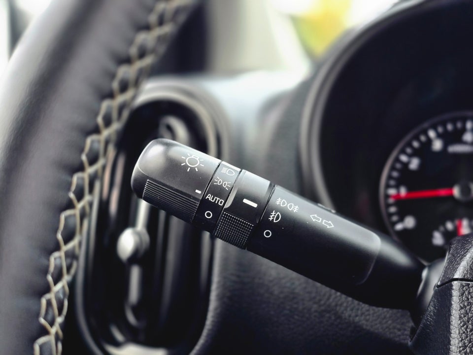 Kia Picanto 1,0 Prestige Upgrade 5d