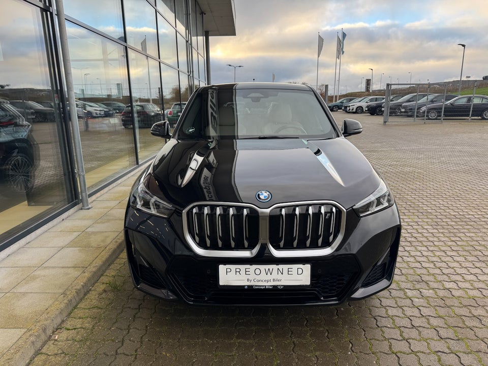 BMW iX1 xDrive30 M-Sport 5d