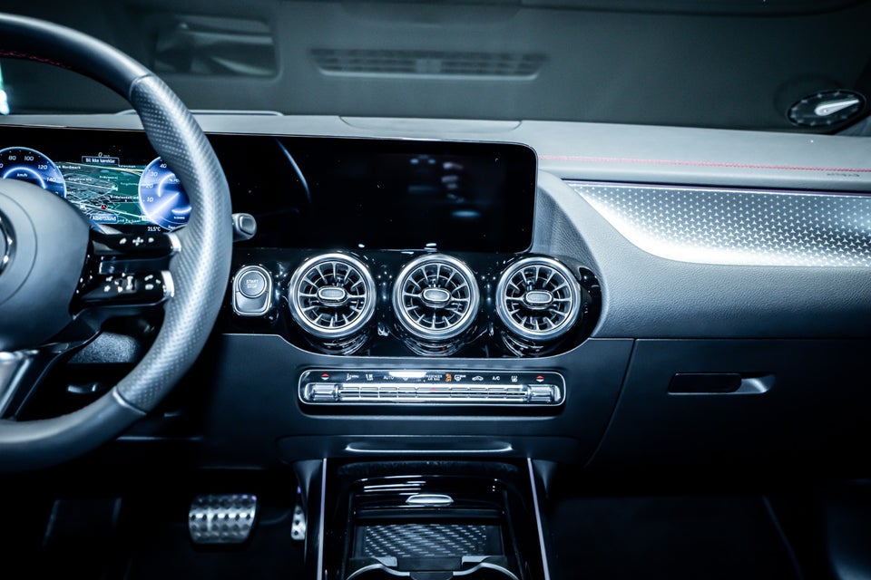 Mercedes EQA250+ AMG Premium 5d