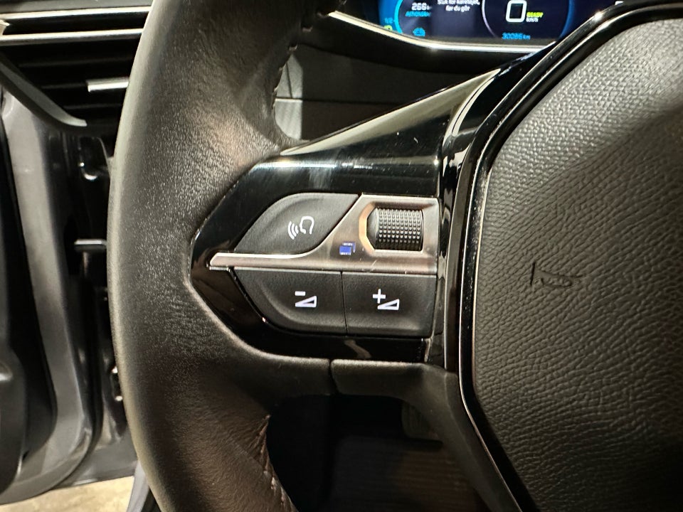 Peugeot e-208 50 Allure Pack 5d