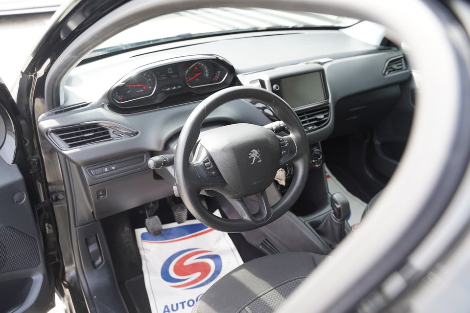 Peugeot 208 1,6 e-HDi 92 Active Van 5d