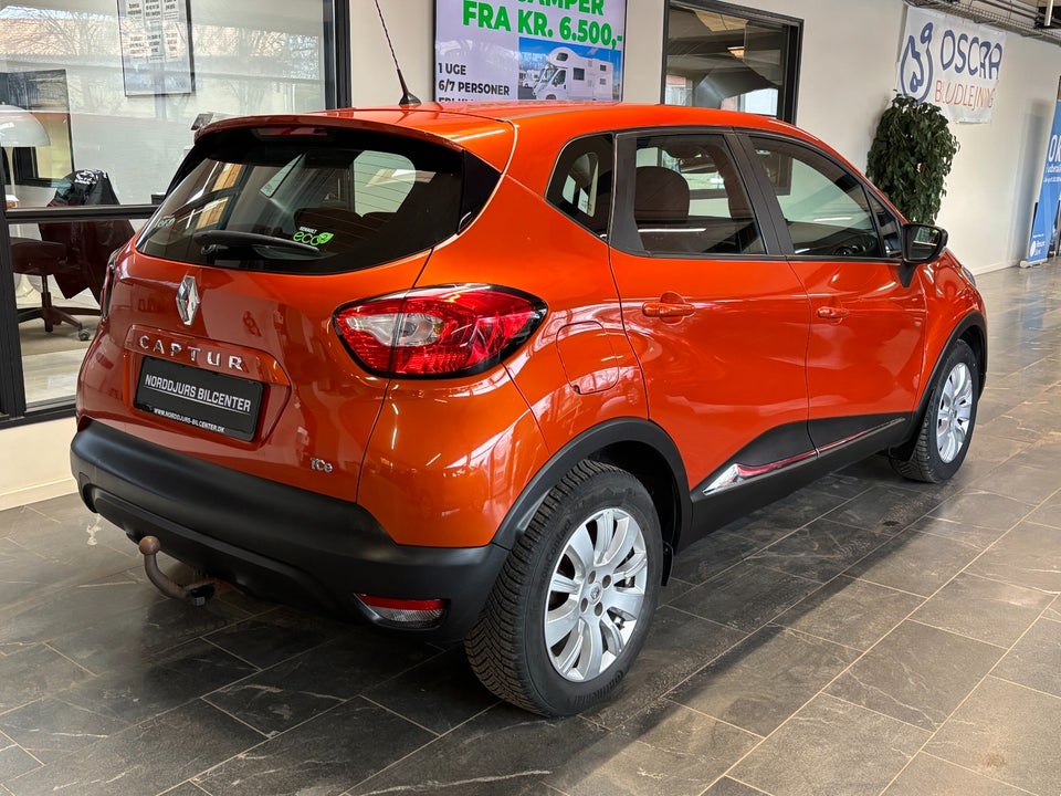 Renault Captur 0,9 TCe 90 Expression 5d