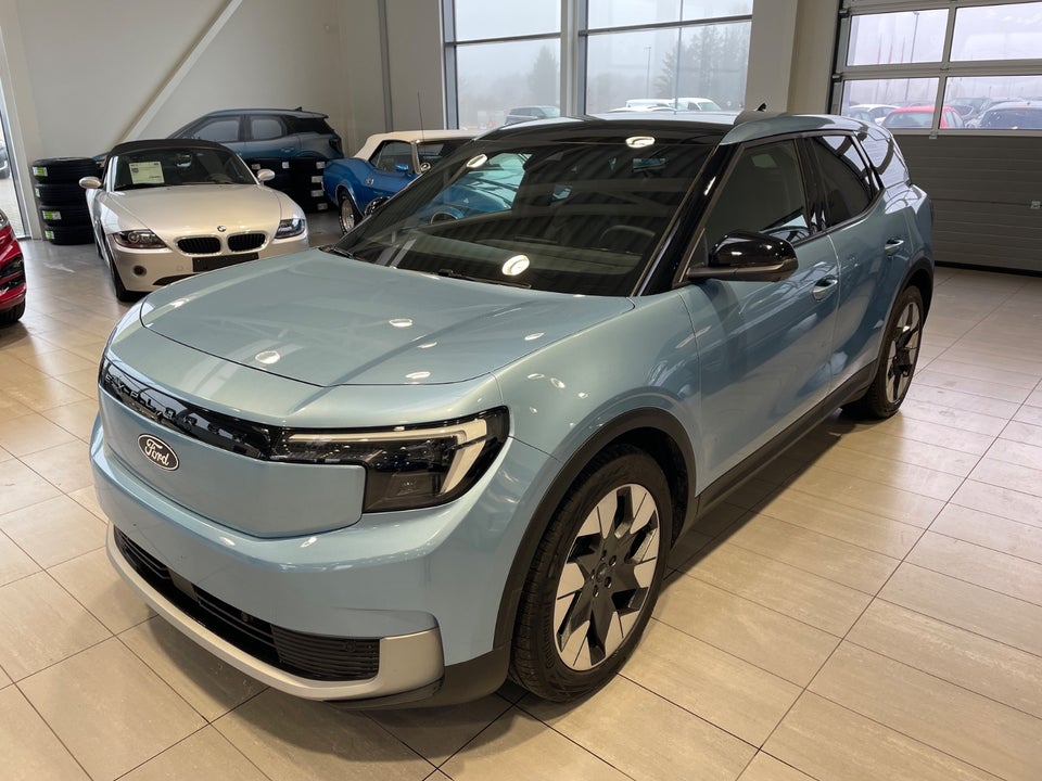 Ford Explorer 77 Premium Extended Range 5d