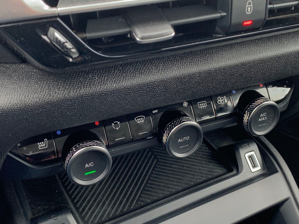 Citroën C4 1,2 PureTech 130 VTR Sport EAT8 5d