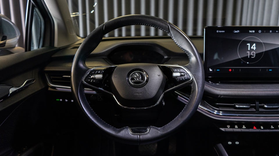 Skoda Enyaq 80x iV Suite 5d