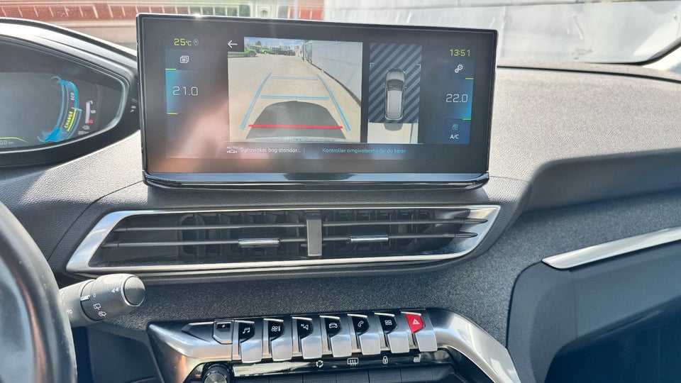Peugeot 3008 1,6 Hybrid Allure Pack EAT8 5d