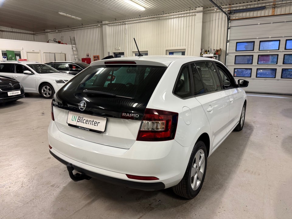 Skoda Rapid 1,0 TSi 110 Ambition Spaceback 5d