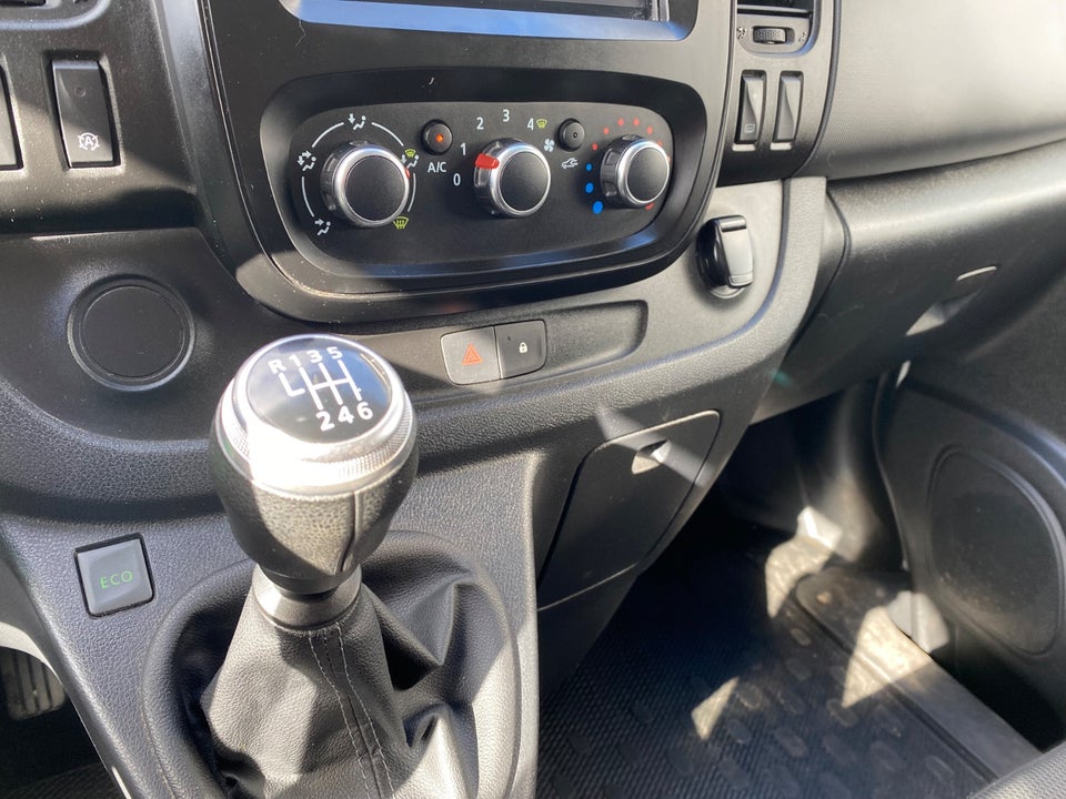 Renault Trafic T29 2,0 dCi 145 L2H1