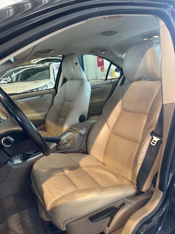Volvo S60 2,4 140 aut. 4d