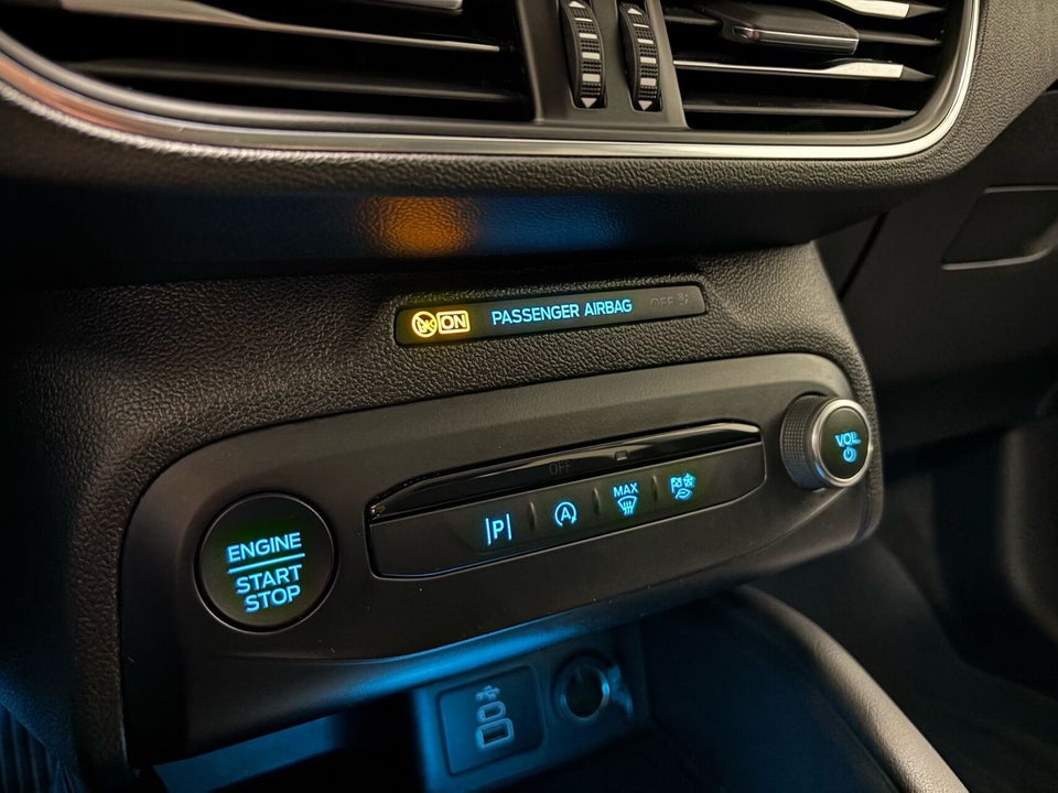 Ford Focus 1,0 EcoBoost mHEV Titanium X 5d