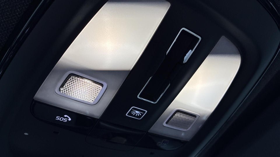 Volvo XC40 P6 ReCharge Pro 5d
