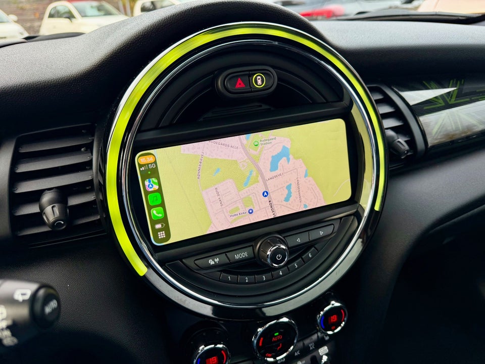 MINI Cooper SE Maximise 3d