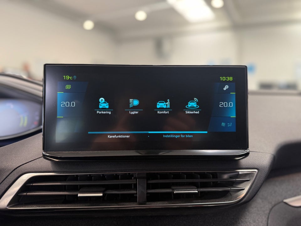 Peugeot 3008 1,6 Hybrid Allure Pack EAT8 5d