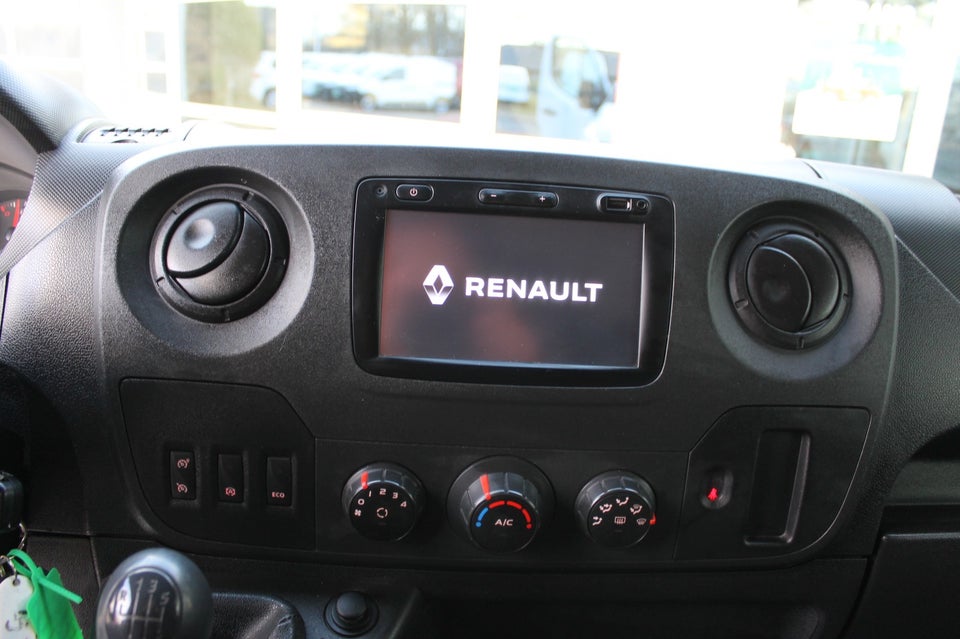 Renault Master III T35 2,3 dCi 145 L2H2 Kassevogn