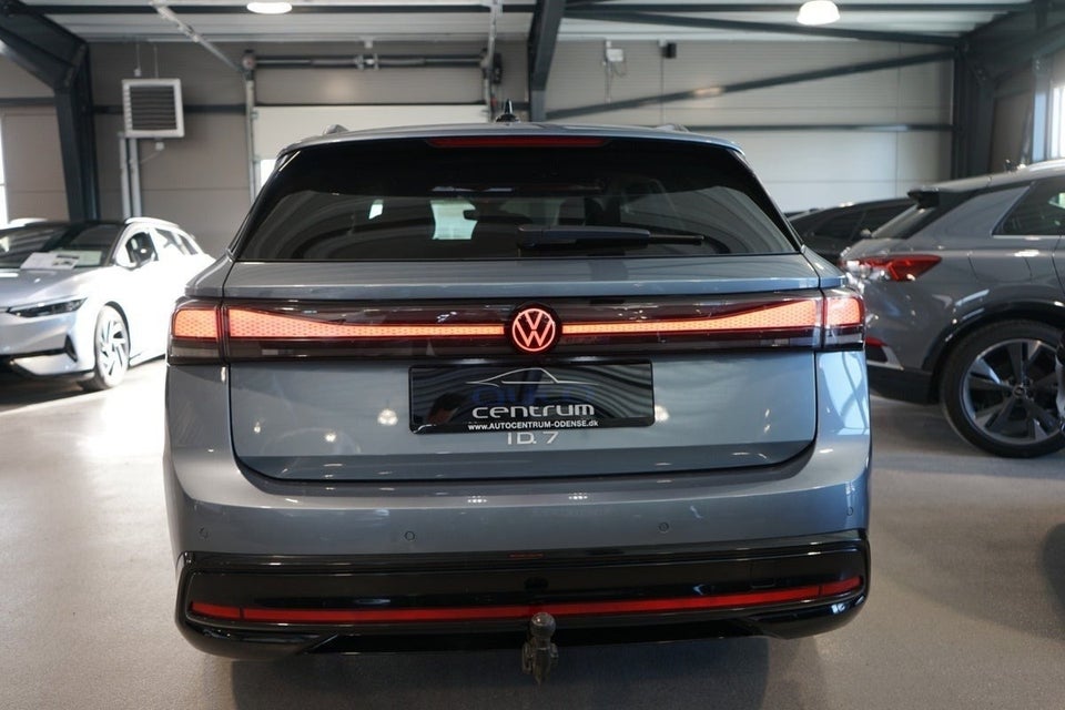VW ID.7 77 Style Tourer 5d