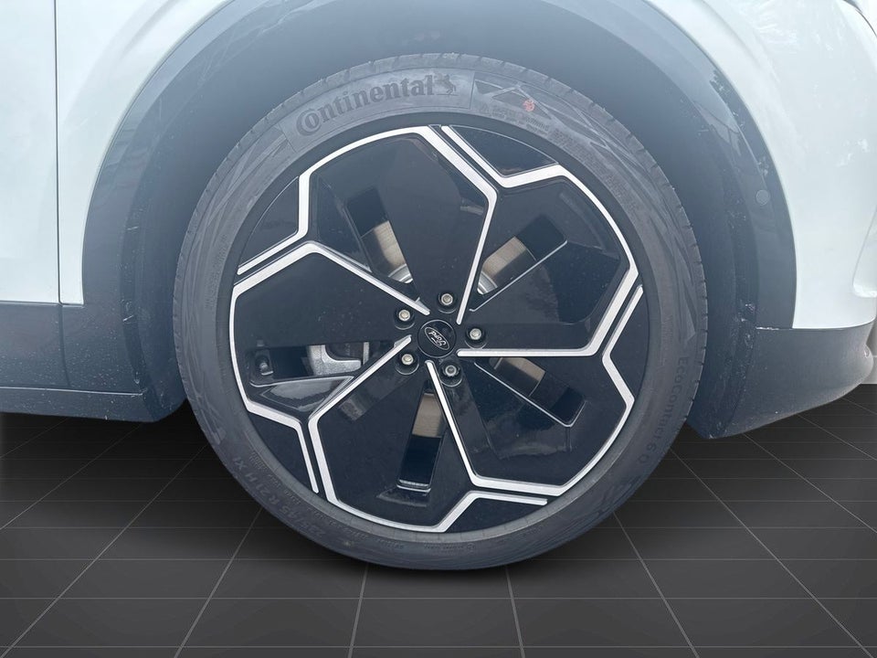 Ford Capri 84 Premium Extended Range AWD 5d