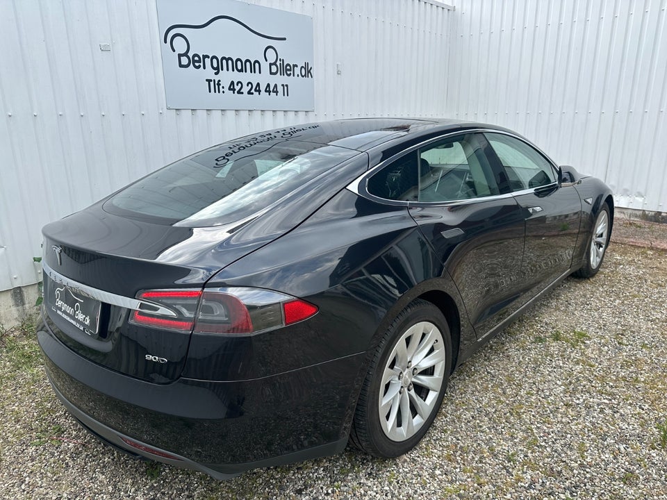 Tesla Model S 90D 5d