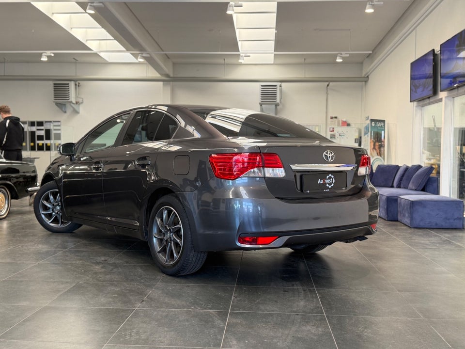 Toyota Avensis 1,6 VVT-i T1 4d