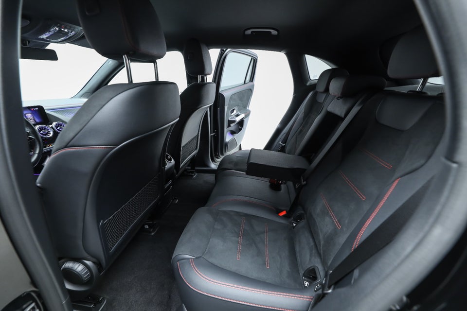 Mercedes EQA350 AMG Line 4Matic 5d