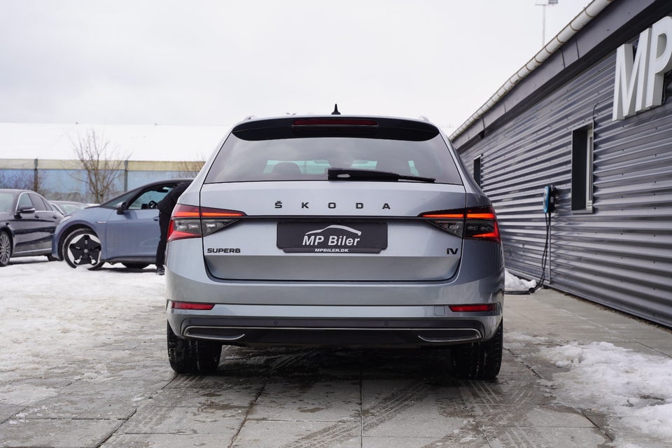 Skoda Superb 1,4 TSi iV Sportline Combi DSG 5d