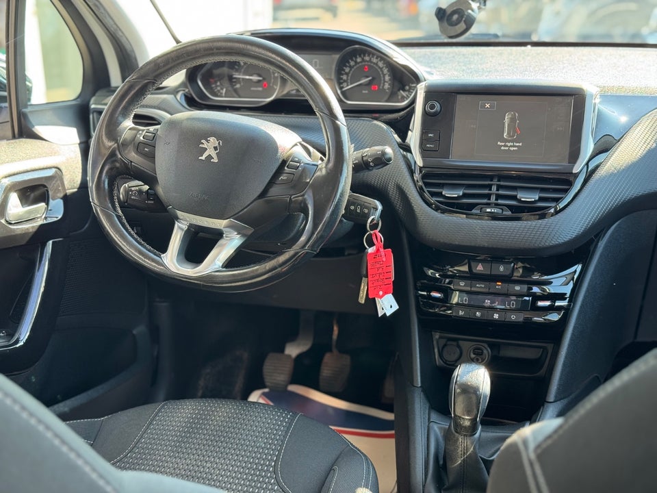 Peugeot 208 1,2 VTi 82 Allure 5d