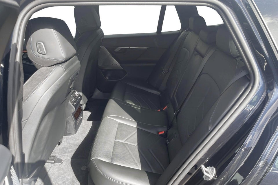 BMW i5 eDrive40 Fully Charged 4d