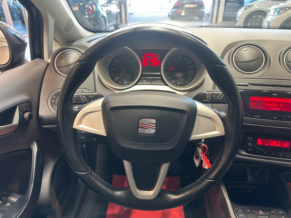 Seat Ibiza 1,6 TDi 90 Style ST 5d