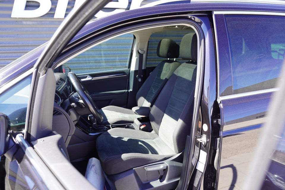 VW Touran 2,0 TDi 190 Highline DSG 7prs 5d