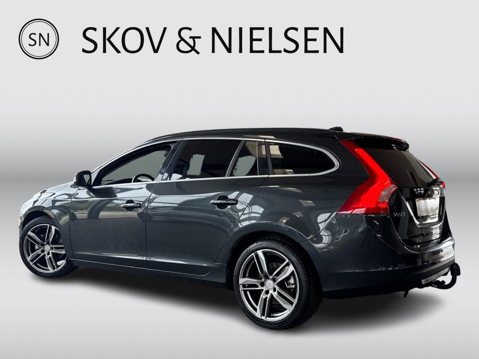 Volvo V60 1,6 T4 180 Momentum aut. 5d